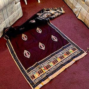 Black & Gold embroidered Scarf Stole Dupatta Chunni Chunri in Net fabric